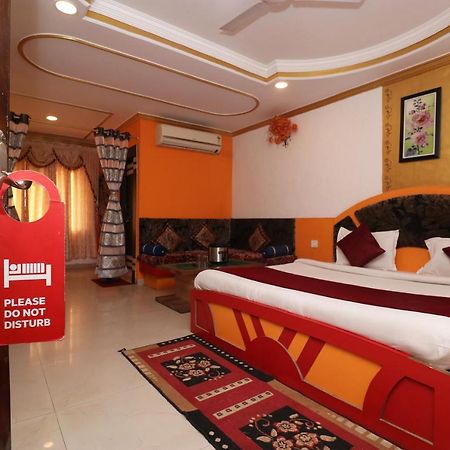Hotel Prateek Pachmarhi Pachmarhī Kültér fotó