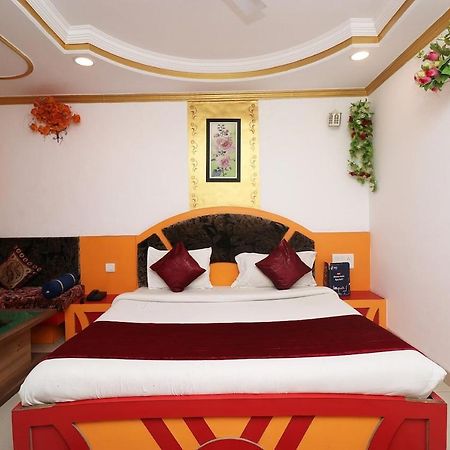 Hotel Prateek Pachmarhi Pachmarhī Kültér fotó