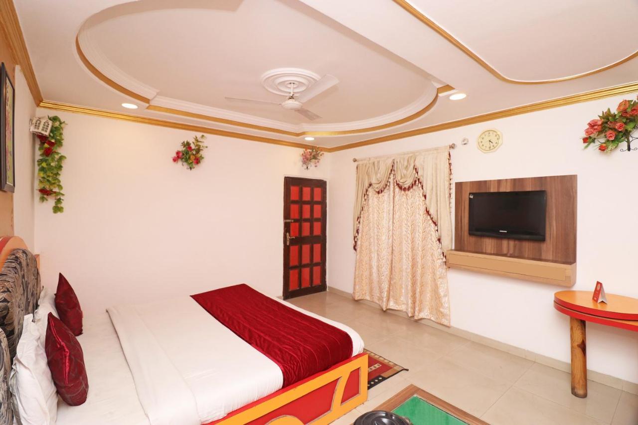 Hotel Prateek Pachmarhi Pachmarhī Kültér fotó